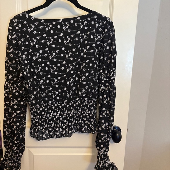 Code X Mode Black and White Top Size Medium - Picture 3 of 4